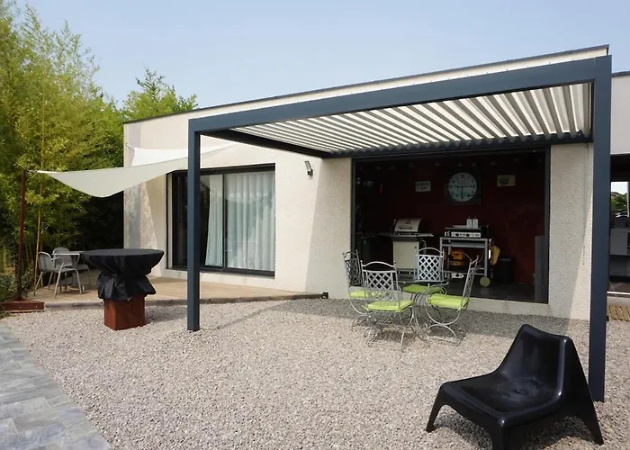 Holiday home Havre De Paix Avec Piscine Et Jacuzzi Narbonne