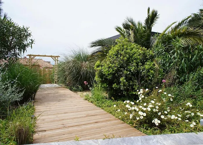Havre De Paix Avec Piscine Et Jacuzzi Narbonne Holiday home *