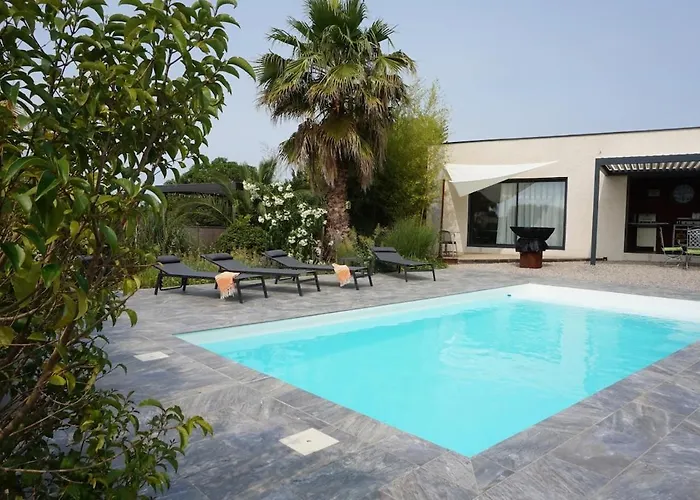 Havre De Paix Avec Piscine Et Jacuzzi Narbonne Holiday home Ventenac-en-Minervois