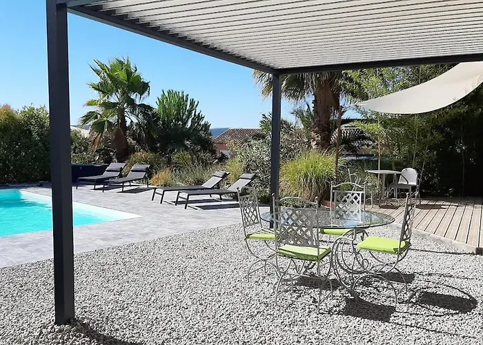 Holiday home Havre De Paix Avec Piscine Et Jacuzzi Narbonne Ventenac-en-Minervois