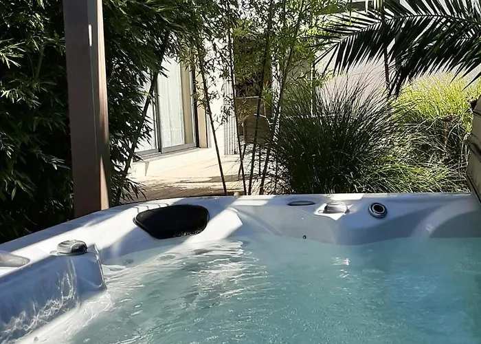 Havre De Paix Avec Piscine Et Jacuzzi Narbonne