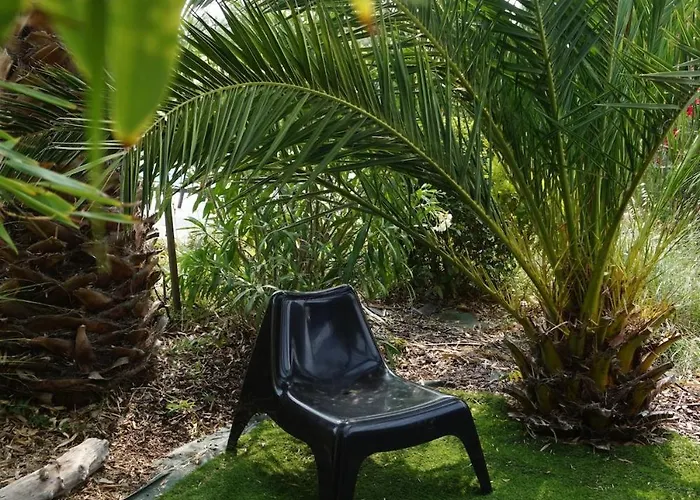 Holiday home Havre De Paix Avec Piscine Et Jacuzzi Narbonne Ventenac-en-Minervois