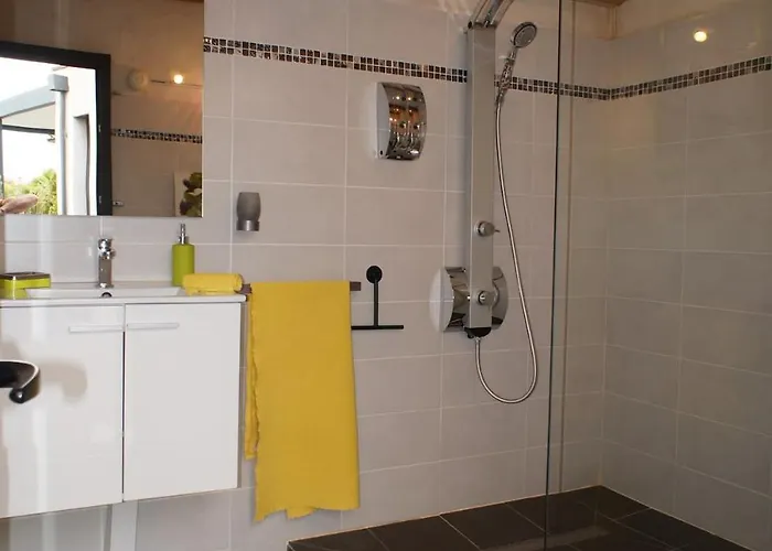 Holiday home Havre De Paix Avec Piscine Et Jacuzzi Narbonne